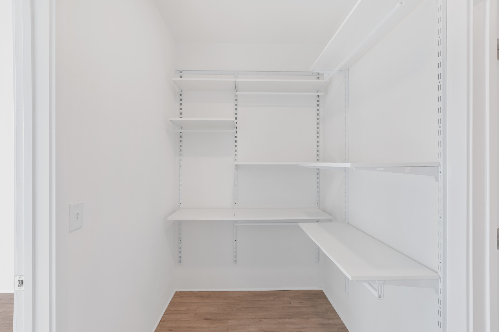 5300_Baltimore_Avenue_Unit_333_018
